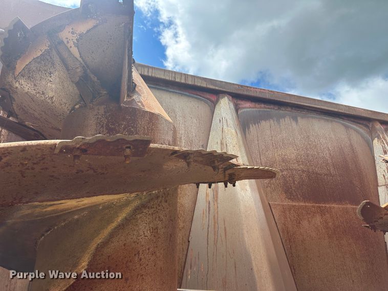 image for item DM2579 2012 Peecon VME 400  feed grinder/mixer