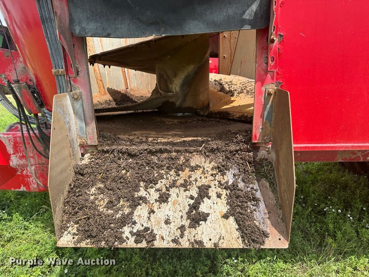 image for item DM2579 2012 Peecon VME 400  feed grinder/mixer