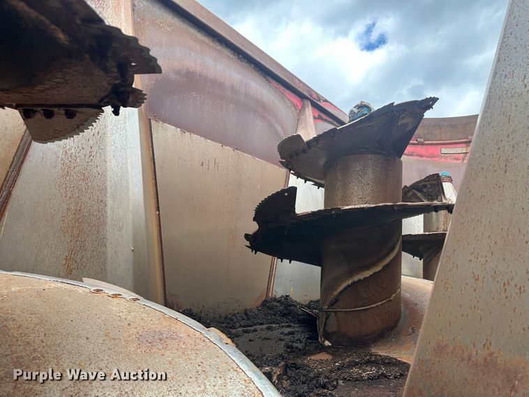 image for item DM2580 2015 Peecon VME 400  feed grinder/mixer