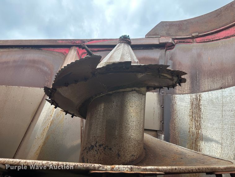 image for item DM2580 2015 Peecon VME 400  feed grinder/mixer