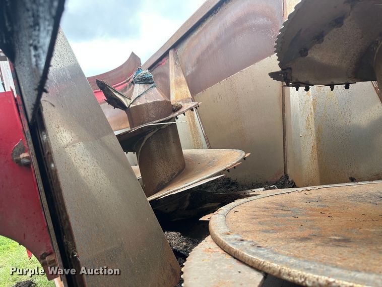 image for item DM2580 2015 Peecon VME 400  feed grinder/mixer