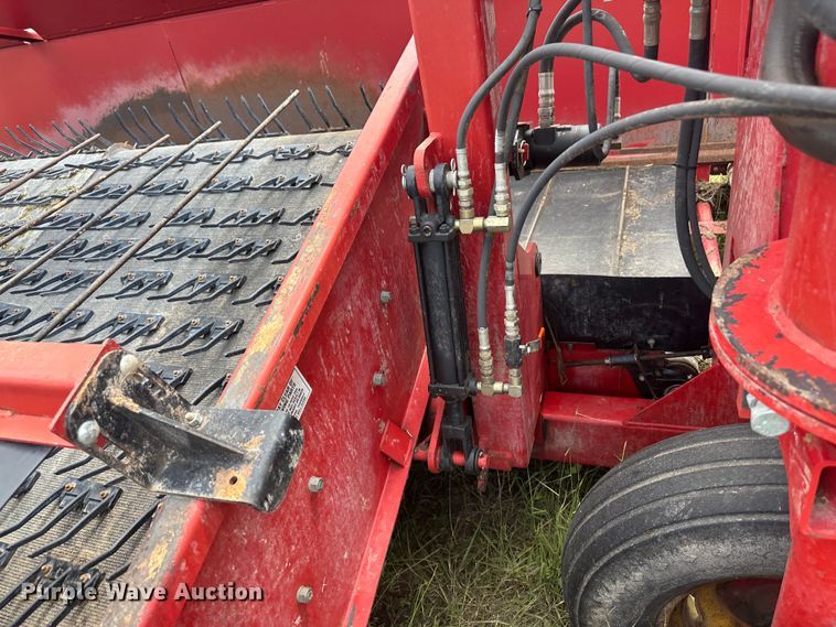 image for item DM2581 H&S TWM12  hay merger