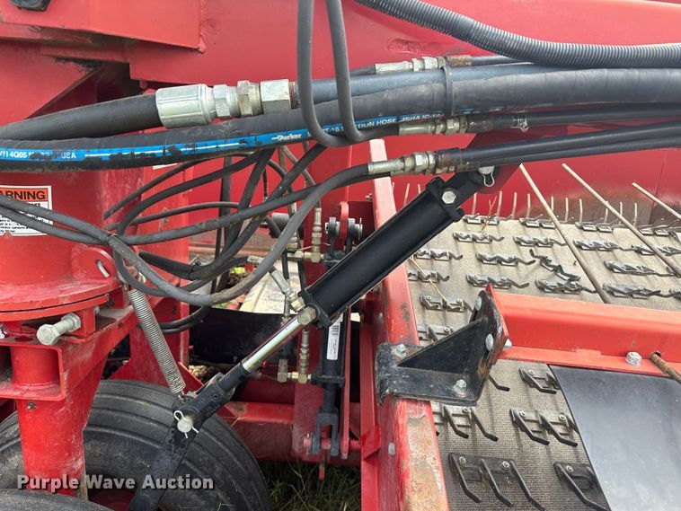 image for item DM2581 H&S TWM12  hay merger