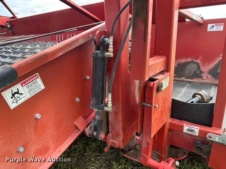 image for item DM2581 H&S TWM12  hay merger