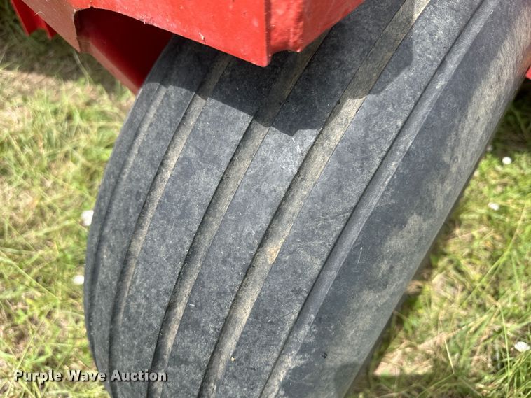 image for item DM2581 H&S TWM12  hay merger