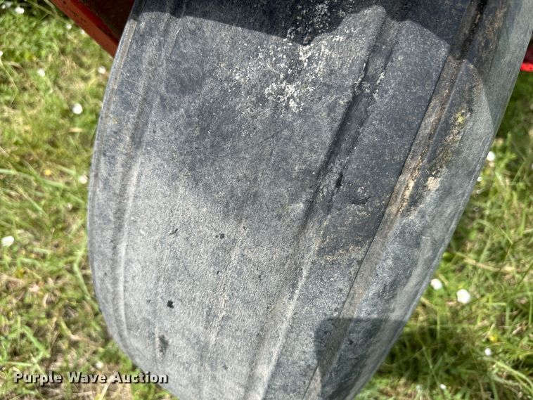 image for item DM2581 H&S TWM12  hay merger