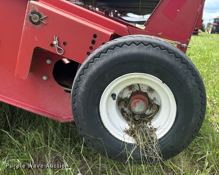 image for item DM2581 H&S TWM12  hay merger