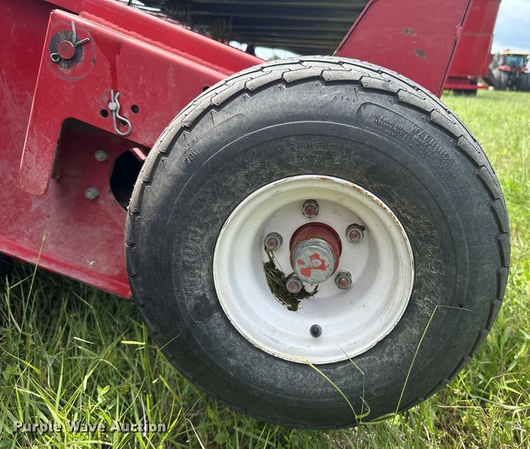 image for item DM2581 H&S TWM12  hay merger