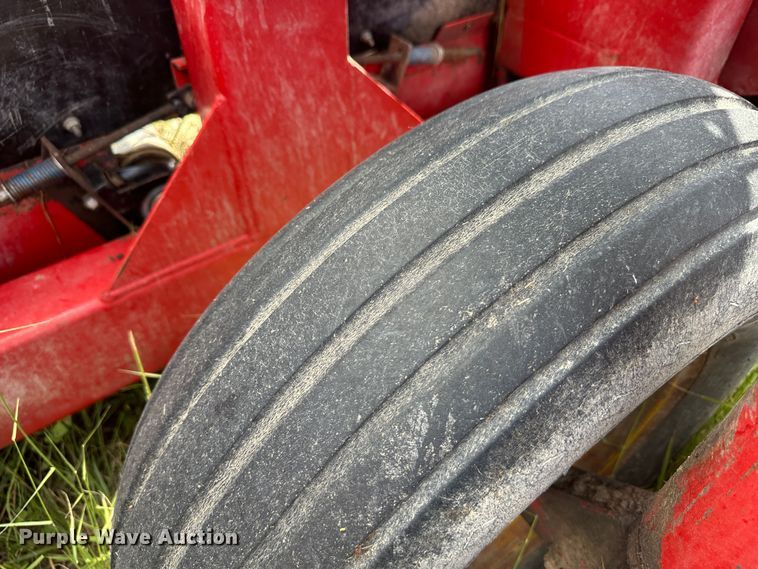 image for item DM2581 H&S TWM12  hay merger