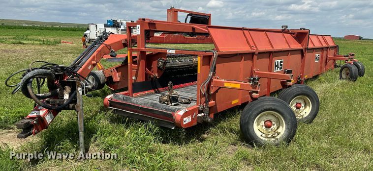 image for item DM2582 H&S TWM12  hay merger