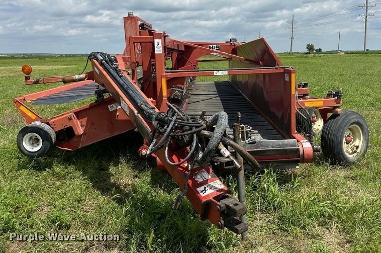 image for item DM2582 H&S TWM12  hay merger