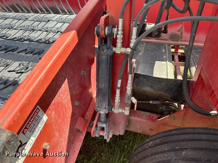 image for item DM2582 H&S TWM12  hay merger