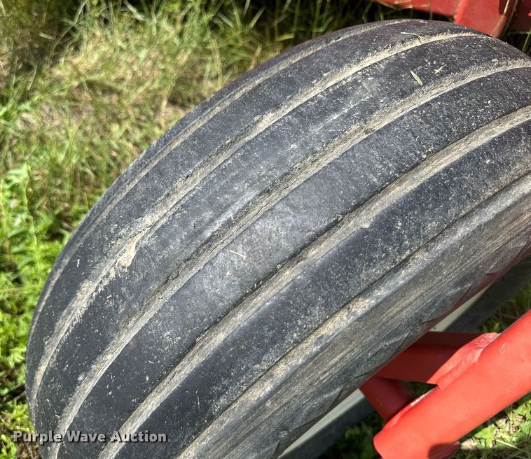 image for item DM2582 H&S TWM12  hay merger