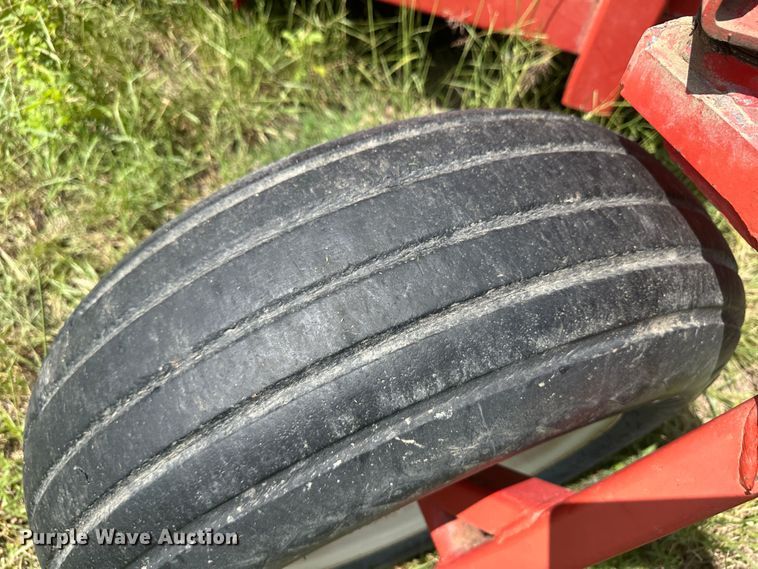 image for item DM2582 H&S TWM12  hay merger