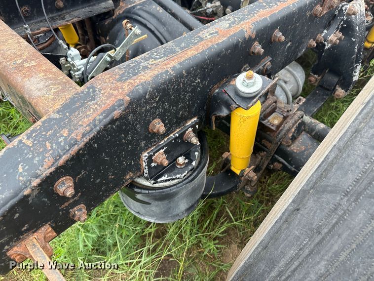 image for item DM2583 1995 Freightliner FLD  semi truck