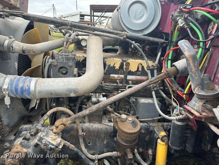 image for item DM2583 1995 Freightliner FLD  semi truck