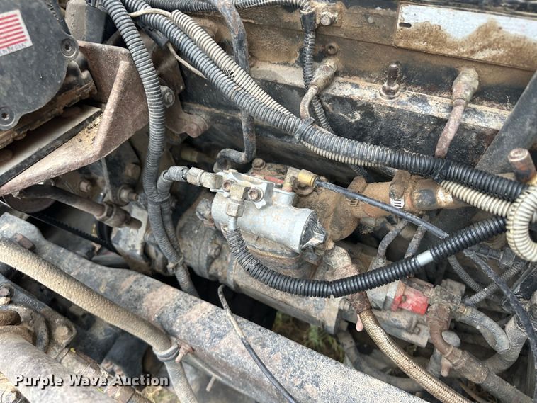 image for item DM2583 1995 Freightliner FLD  semi truck