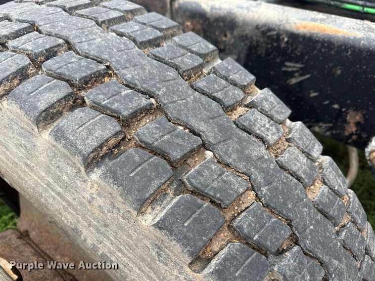 image for item DM2583 1995 Freightliner FLD  semi truck