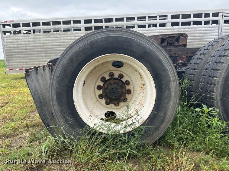 image for item DM2583 1995 Freightliner FLD  semi truck