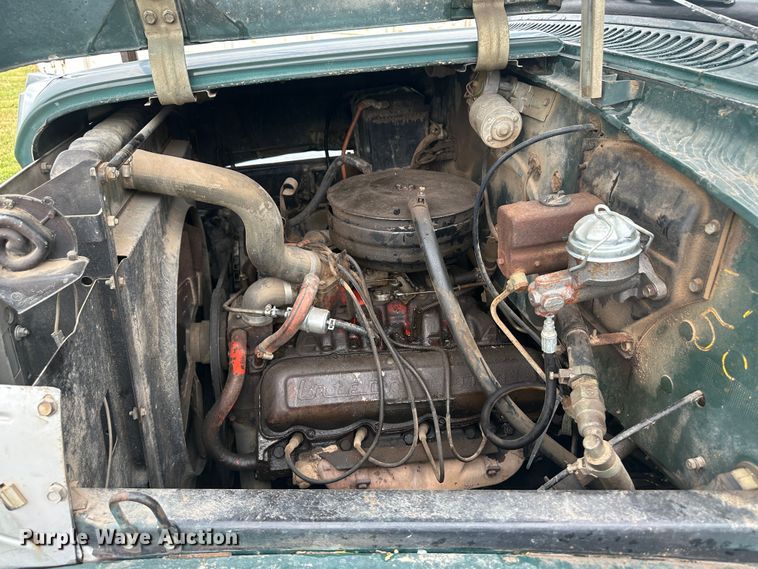 image for item DM2584 1965 International Loadstar 1600  grain truck