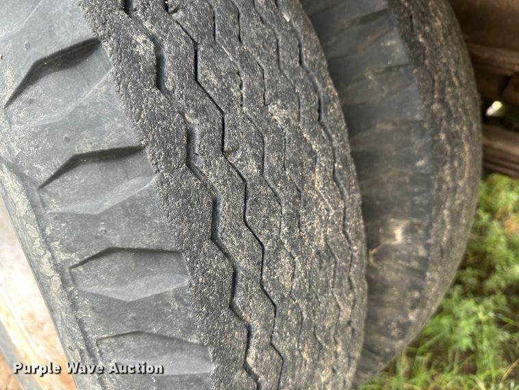 image for item DM2584 1965 International Loadstar 1600  grain truck