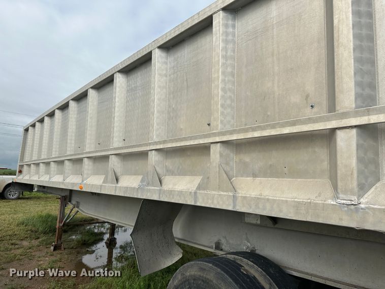 image for item DM2585 1978 Ravens  end dump trailer