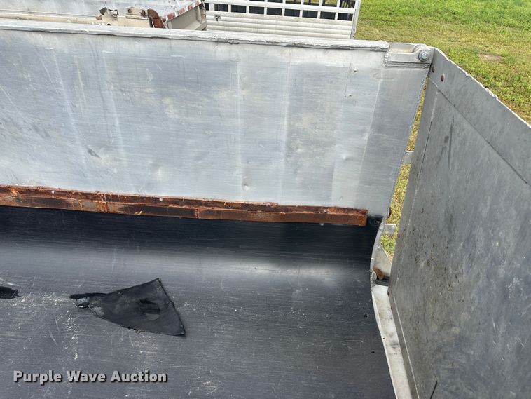 image for item DM2585 1978 Ravens  end dump trailer