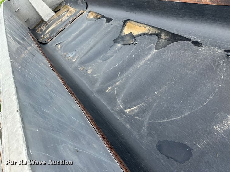 image for item DM2585 1978 Ravens  end dump trailer