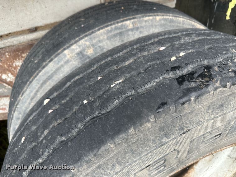 image for item DM2585 1978 Ravens  end dump trailer