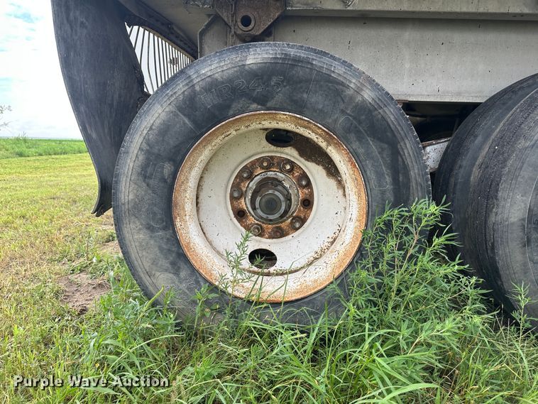 image for item DM2585 1978 Ravens  end dump trailer