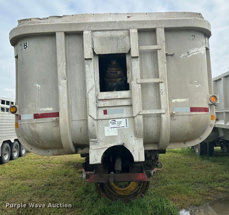 image for item DM2586 1974 Fruehauf  end dump trailer