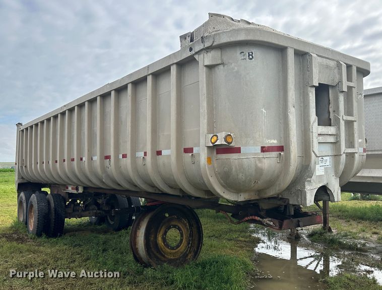 image for item DM2586 1974 Fruehauf  end dump trailer