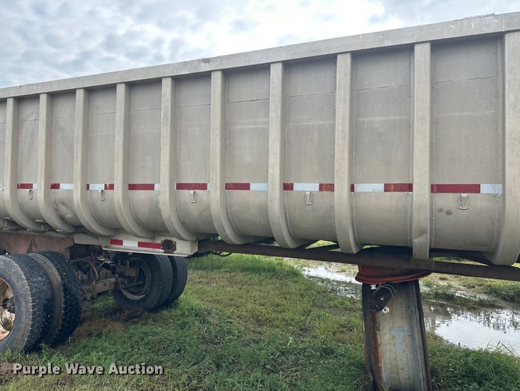 image for item DM2586 1974 Fruehauf  end dump trailer