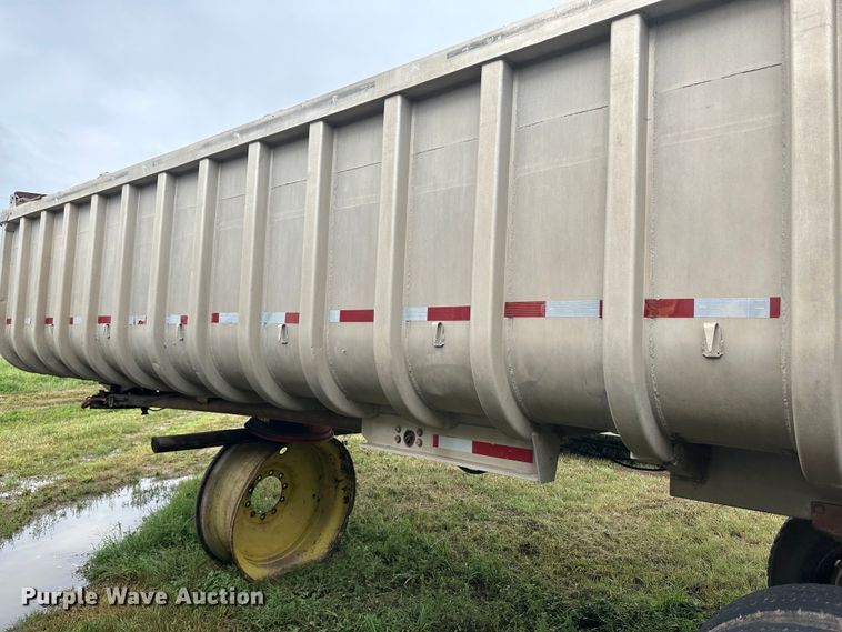 image for item DM2586 1974 Fruehauf  end dump trailer