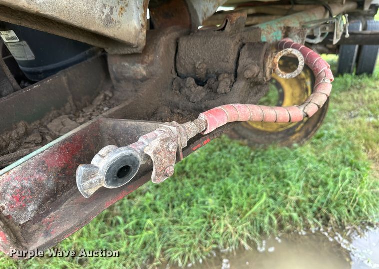 image for item DM2586 1974 Fruehauf  end dump trailer