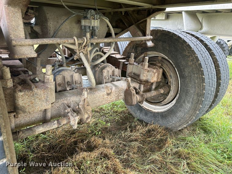 image for item DM2586 1974 Fruehauf  end dump trailer