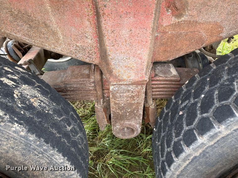 image for item DM2586 1974 Fruehauf  end dump trailer