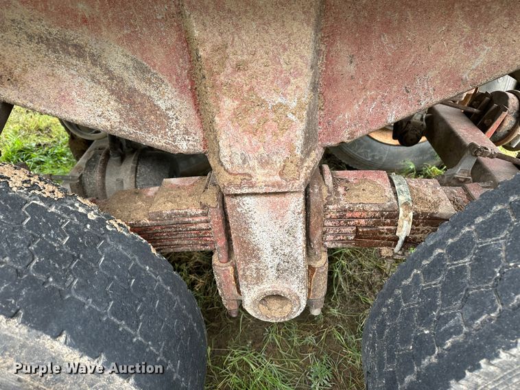 image for item DM2586 1974 Fruehauf  end dump trailer