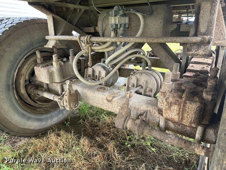 image for item DM2586 1974 Fruehauf  end dump trailer