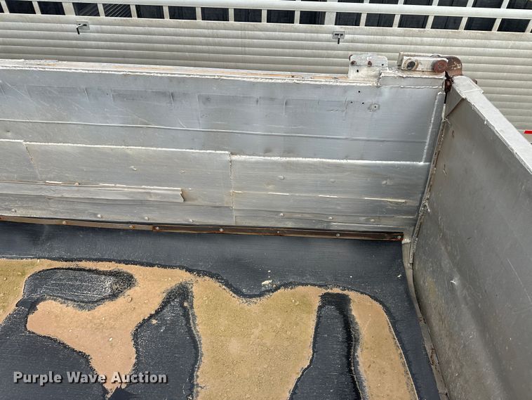 image for item DM2586 1974 Fruehauf  end dump trailer