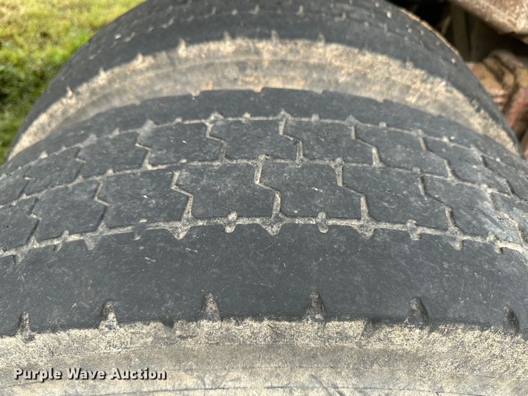 image for item DM2586 1974 Fruehauf  end dump trailer