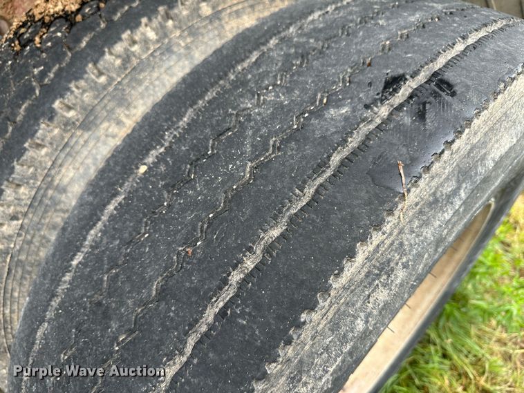 image for item DM2586 1974 Fruehauf  end dump trailer