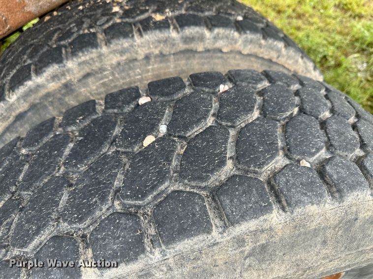 image for item DM2586 1974 Fruehauf  end dump trailer