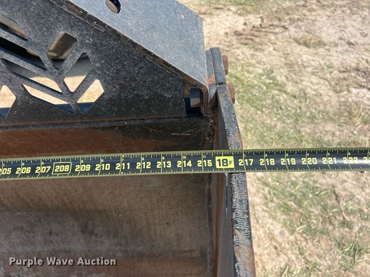 image for item DN3056 2013 Challenger MT965C  4WD tractor