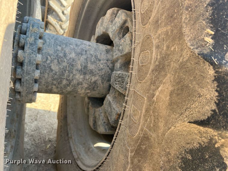 image for item DN3056 2013 Challenger MT965C  4WD tractor