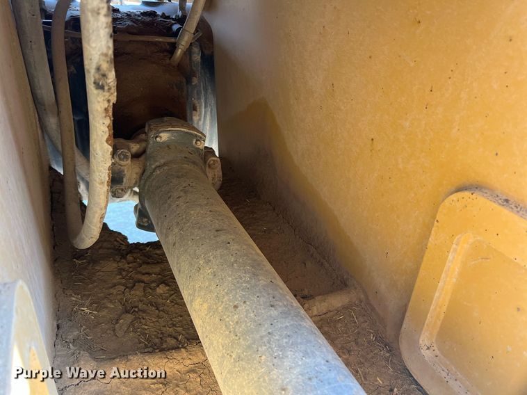 image for item DN3056 2013 Challenger MT965C  4WD tractor