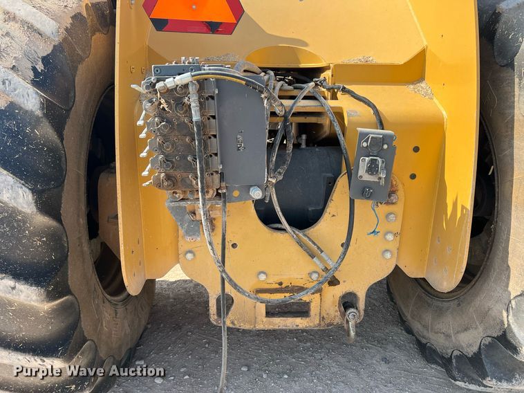 image for item DN3056 2013 Challenger MT965C  4WD tractor