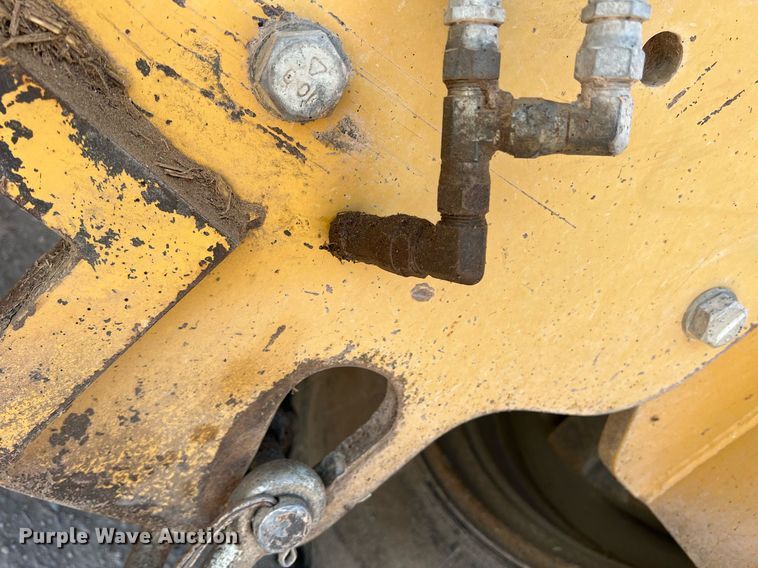 image for item DN3056 2013 Challenger MT965C  4WD tractor