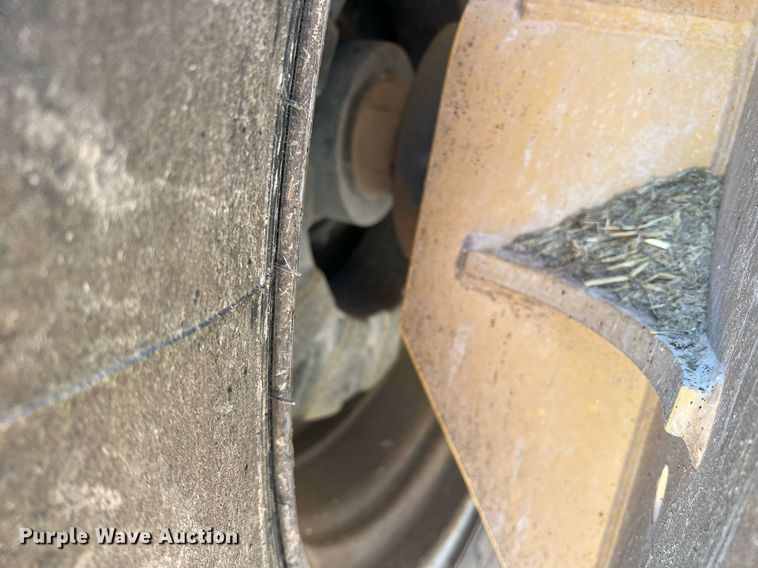 image for item DN3056 2013 Challenger MT965C  4WD tractor