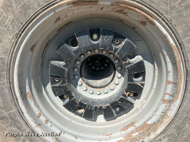 image for item DN3056 2013 Challenger MT965C  4WD tractor